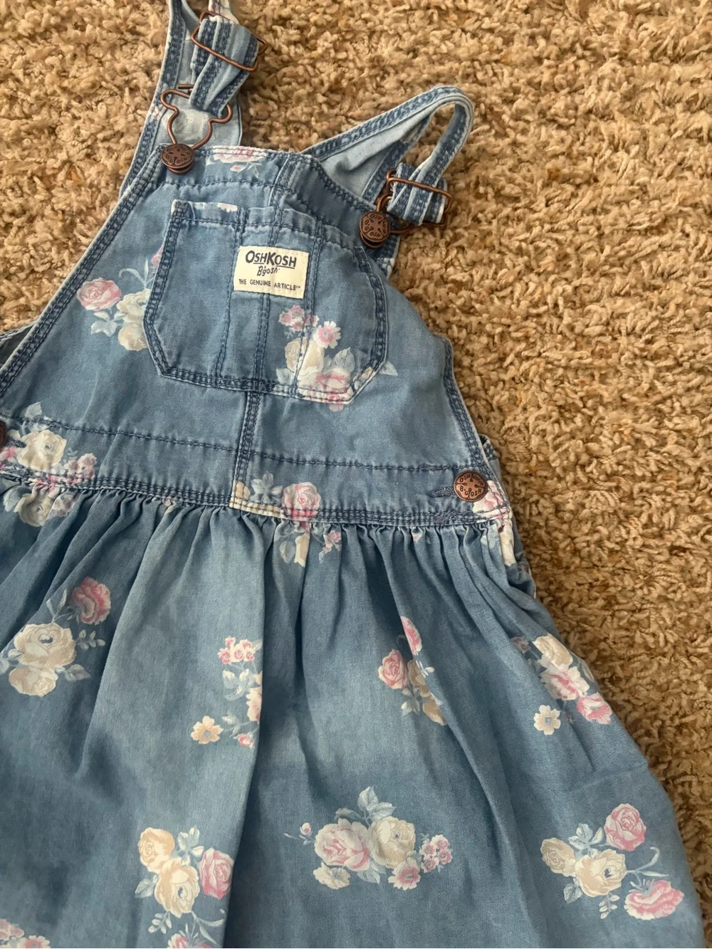 Girls lot of Oshkosh dresses, size 4T